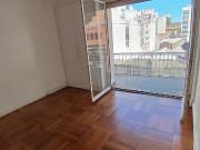 Amplio y Mucha Luz 2 dormitorios con Dependencia Techos...