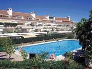 Amplio y soleado Estudio en zona tranquila....