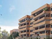 Amplios apartamentos con vistas a la montaña en Fuengirola
