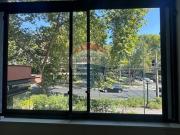 Amplios espacios. Oficina. Excelente ubicación