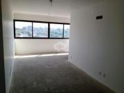 Amplo 2 dormitórios andar alto e 2 vagas no Petrópolis