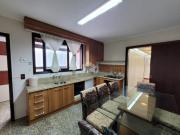 AMPLO APARTAMENTO COM 03 DORMITÓRIOS SENDO 1 SUÍTE E 1...