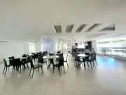 Amplo apartamento com 340m3, 3 suites sendo 1 suite...