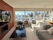 Amplo apartamento com 3 suítes, lavabo, lareira e 2...