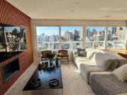 Amplo apartamento com 3 suítes, lavabo, lareira e 2...