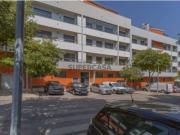 Amplo apartamento com 4 Assoalhadas e garagem, na Quinta...