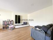 Amplo apartamento T2 moderno, situado no centro de...