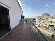 Amplo Duplex T4 com Varanda, Terraço, Estacionamento e...