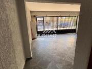 AMPLO SOBRADO COM AREA GOURMET, PRÓXIMO AO METRO