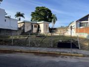 Amplo terreno 703,50 m² com ótima localização, com duas...