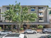 An elegantly renovated ground floor retreat