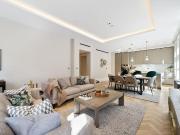 An excellent property in Kensington Court, W8