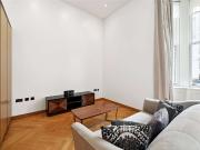 An excellent two bedroom flat offered unfurnished with...
