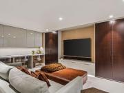 An exceptional 7 bedroom, fully renovated detached lodge...