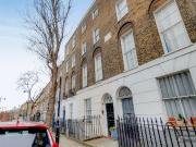 An exceptional two double bedroom split level apartment...