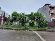 an old dilapidated house in teachers Village
