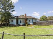 AN OUTSTANDING DEVELOPMENT OPPORTUNITY IN FENNELL BAY!