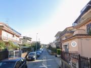 ANAGNINA BILOCALE CON BALCONE