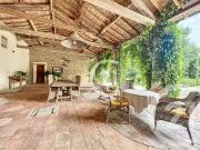 Ancien Chai Renove a 30 min de Toulouse Située dans un...