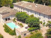 Ancien château viticole du 18 ème siècle Surface 1 289...