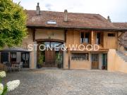 Ancien corps de ferme du XIXe siècle rénové avec grange