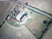 Ancien corps de ferme,Maison et dépendances sur 1,8ha!