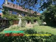 ANCIEN CORPS DE FERME RENOVE FORMANT 2 LOGEMENTS AVEC...