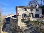 Ancien moulin magnifiquement rénové dans un village...