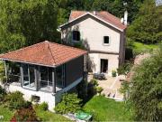 Ancien moulin rénové avec étang privé et vaste terrain...