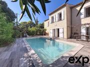 Ancien moulin rénové en bastide avec piscine 190m²...