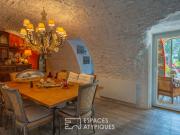 Ancien pigeonnier de 1830 réinventé et sa dépendance