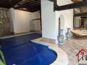 Ancien presbytère avec piscine, dépendances app F1,...