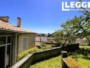 Ancienne capitainerie proche du port de Bourg. Belles...