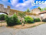 Ancienne Demeure Seigneuriale à Réinventer – Potentiel...