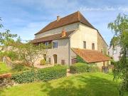 Ancienne ferme de caractère proche de Cluny, sur une...