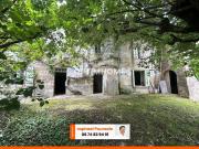 Ancienne ferme en pierre chargée d'histoire à...