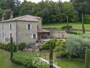 Ancienne ferme en pierre rénovée, piscine, vergers, vue...