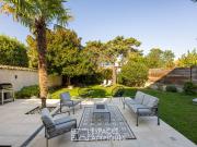 Ancienne ferme rénovée avec extension contemporaine