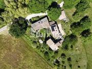 Ancienne ferme rénovée avec Gîte et terrain 7500m2