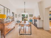 Maison de charme avec piscine et jardin arboré au calme