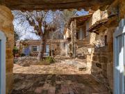 Ancienne magnanerie avec dépendance et jardin à vendre à...