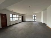 Andar corrido para locaãão 218mâ² com banheiros 04 vagas...