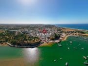 Andar de Prédio no Centro de Alvor com 3 Apartamentos...