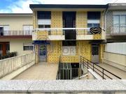 Andar Moradia T2 Totalmente Independente, com Logradouro...