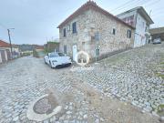 Andar Moradia T3 independente com garagem e terraço