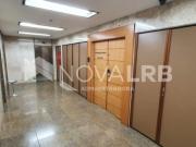 Andar para aluguel tem 350 metros quadrados com 14 quartos