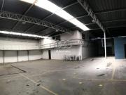 Andar pilotis com 1.1390m² para locação no estoril