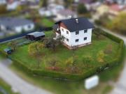 Gepflegtes Mehrfamilienhaus mit großzügigem Garten