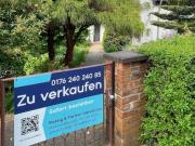 Angenehme Nachbarschaft & Ausbaupotenzial – kleine DHH...