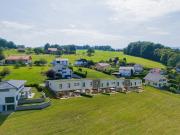 Angrenzende Villa mit 4,5 Zimmern in Mézières